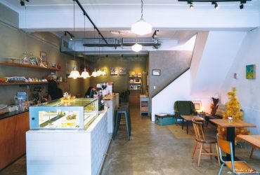 忠孝新生不限時咖啡廳｜WUTZ屋子咖啡：有wifi及插座，還可租借攝影棚